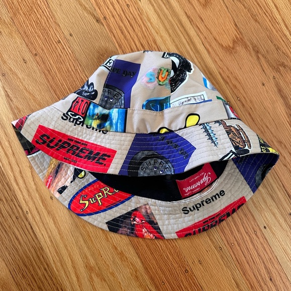 Supreme Gore-Tex bell hat (size M/L)